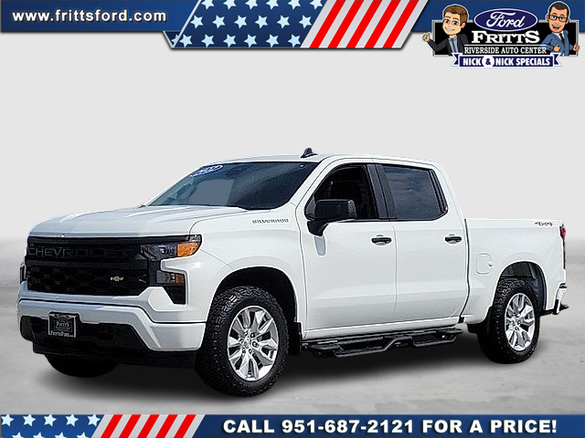 2022 Chevrolet Silverado 1500 4WD Crew Cab Short Bed Custom